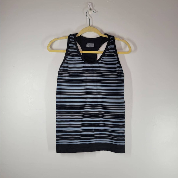 Athleta Workout Tank Top Size M Scoop Neck Sleeveless Racerback Striped Black - Picture 1 of 5